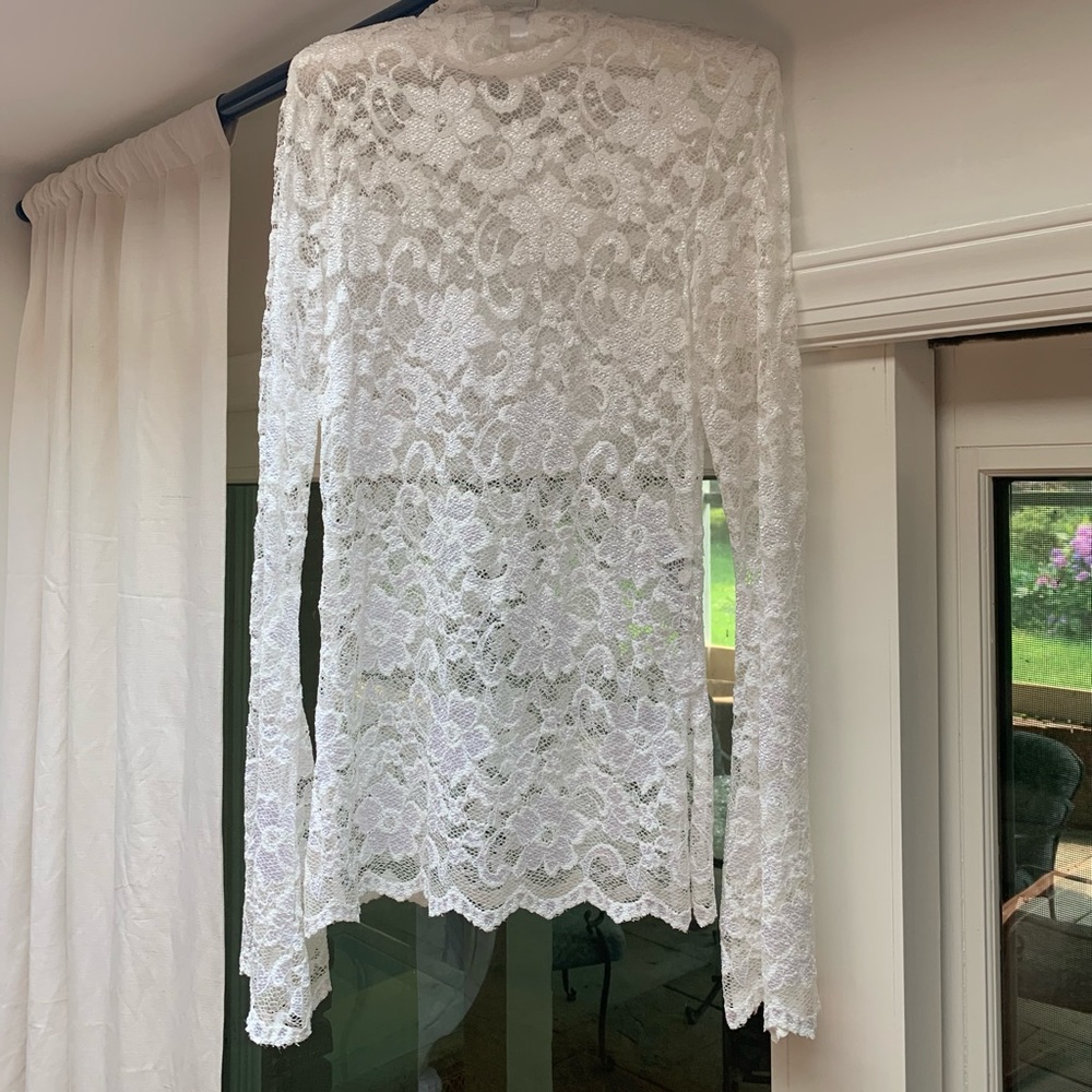 White stretch cook lace long sleeve